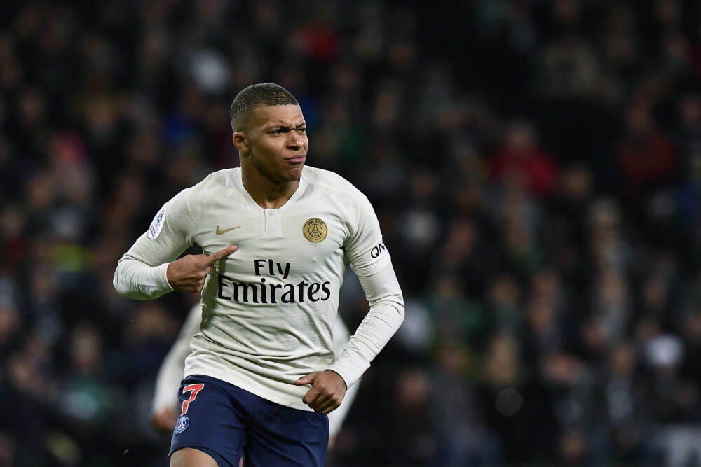 广发银行年末密集领2000万罚单：外汇信贷成合规重灾区